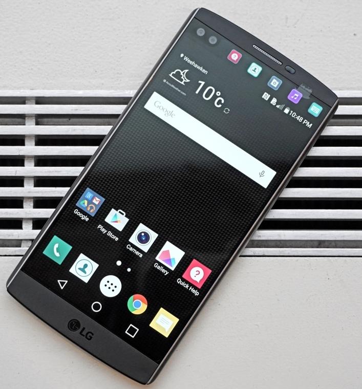 LG V10 hits on the global market