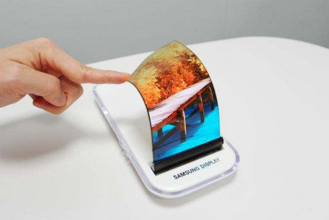 Samsung presented at the fair SID Display Week 2016 prototypes of flexible displays