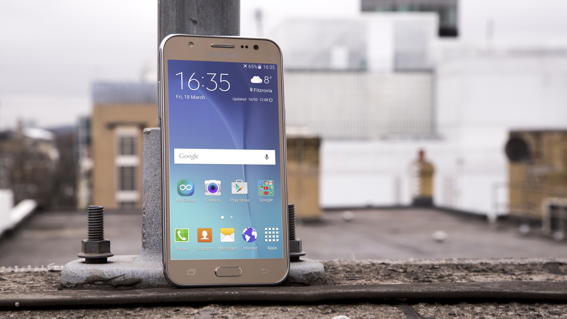 European Samsung Galaxy J5 receives an update