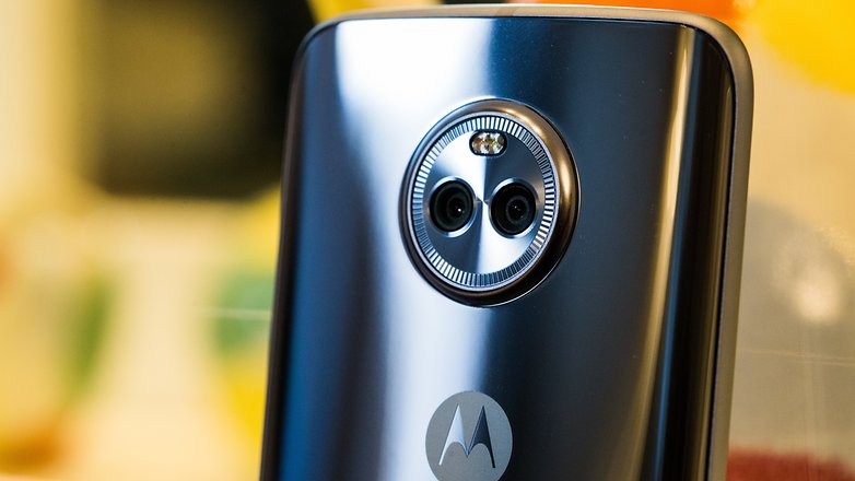 Moto X4 is out in the US