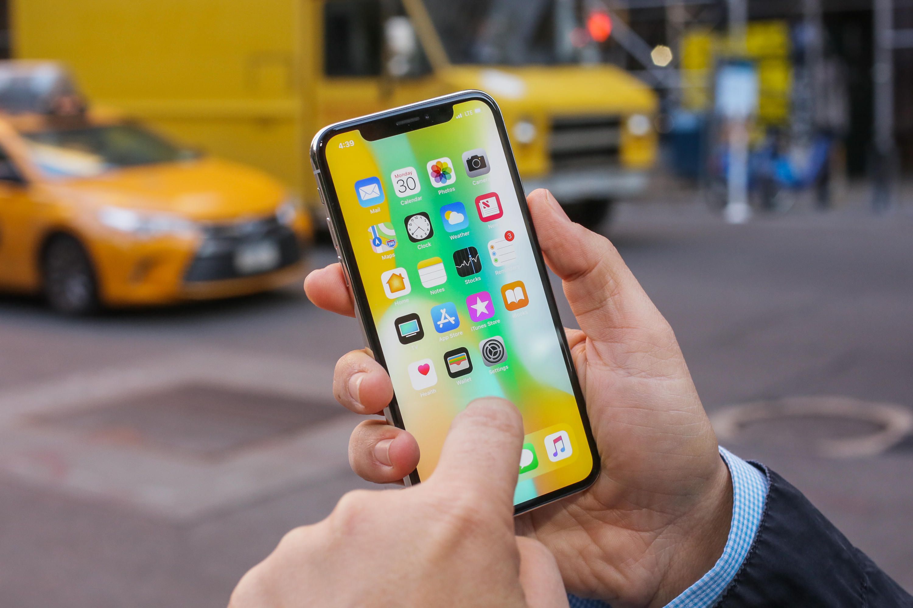 Apple will restart the production of iPhone X