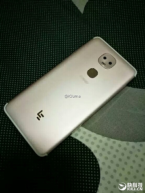 LeEco with double rear camera