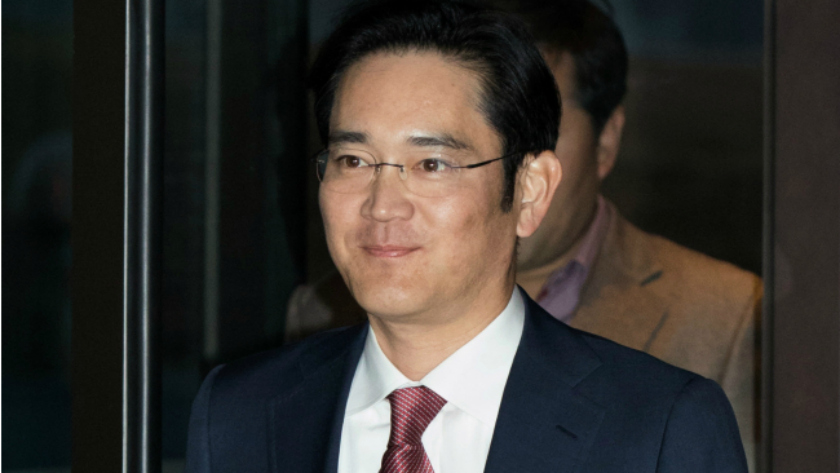 Jay Y. Lee, acting chairman of Samsung, will not be arrested