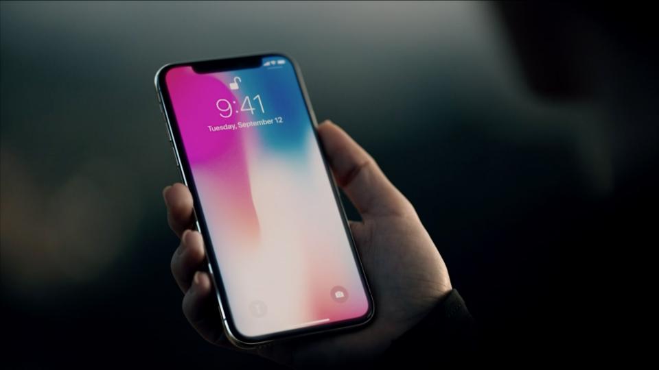 New iPhone X vid shows how shifting between applications works