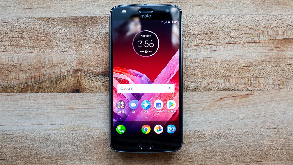 Motorola sells Moto Z2 Play with a $150 discount
