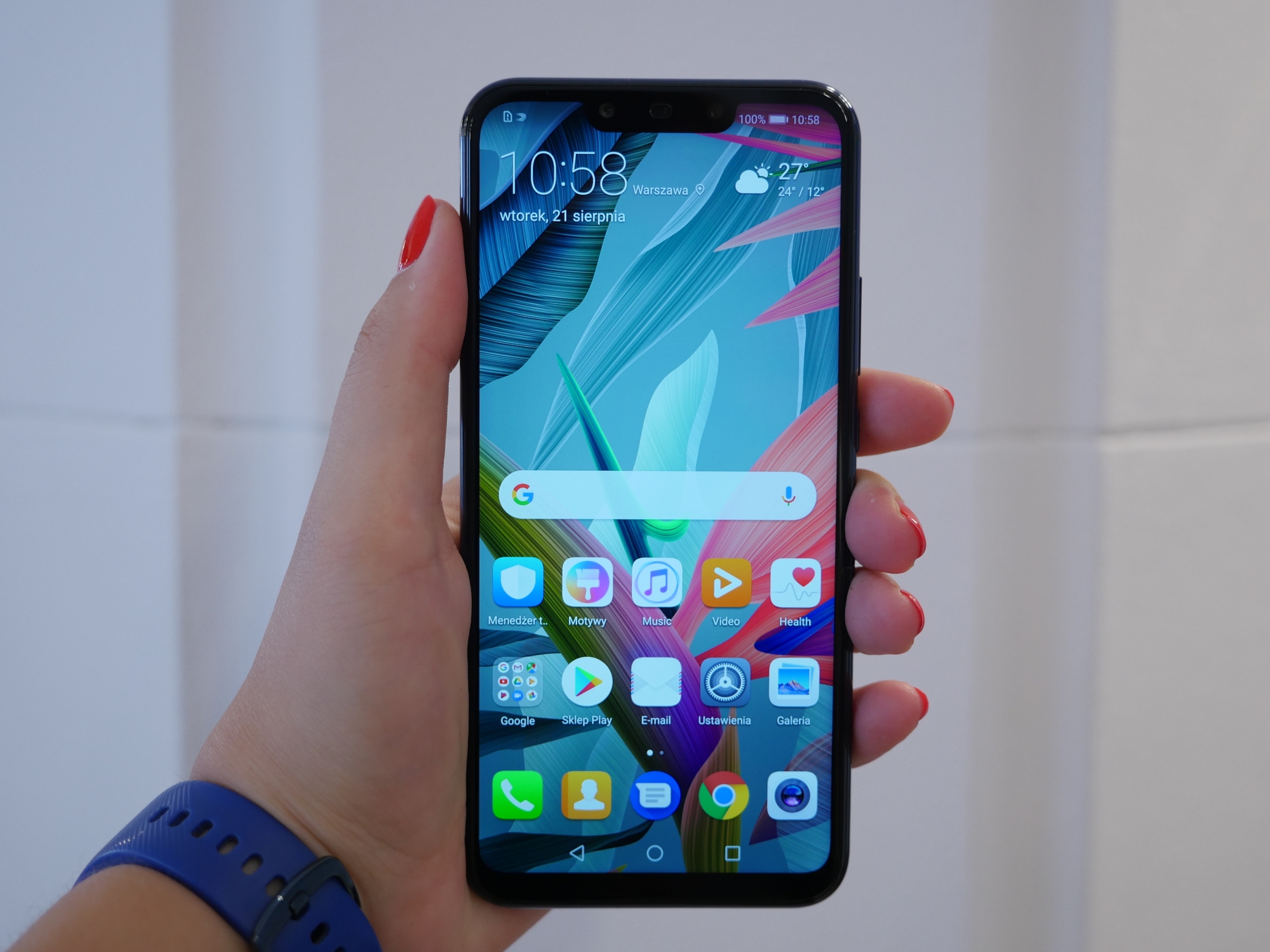 Huawei has officially released Mate 20 Lite